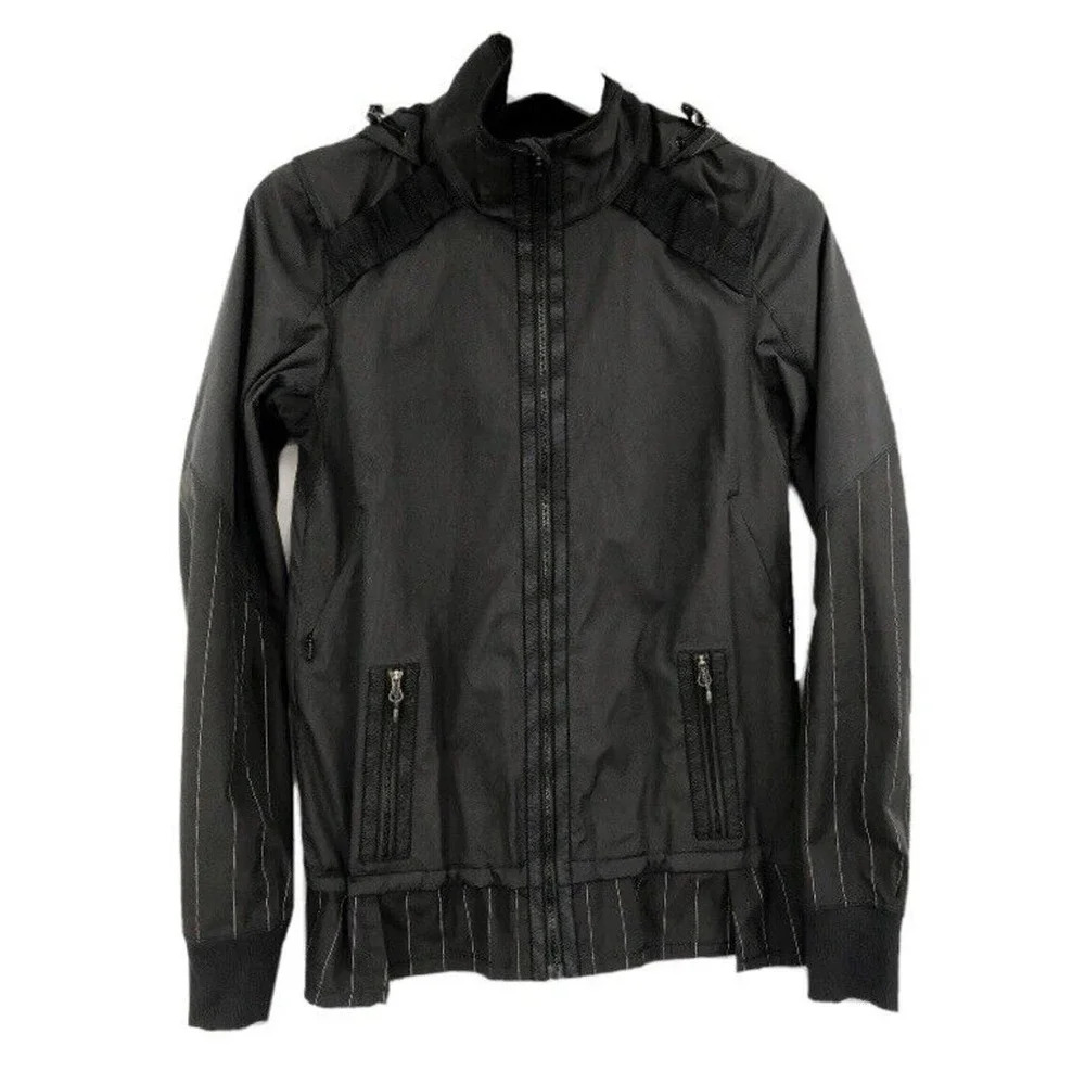 Lululemon Women's Run Bandit Jacket Reflective Black Windbreaker Light Size 4